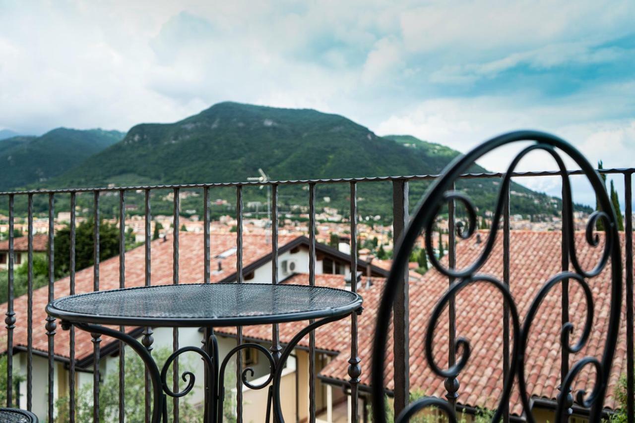 La Villa Salò Eksteriør billede